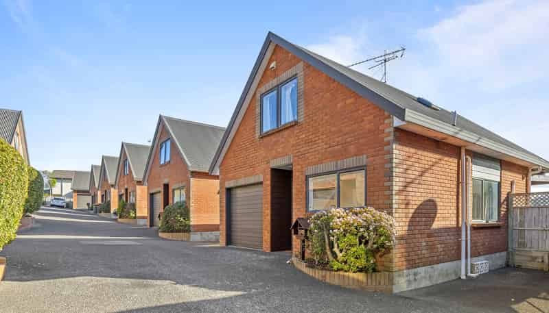 17/37 Fields Parade, Oteha Valley,Albany, Oteha