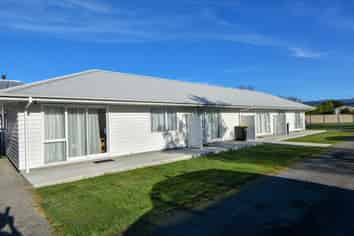 C/9 Victoria Street , Carterton