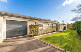 62A Pemberton Crescent, Greerton