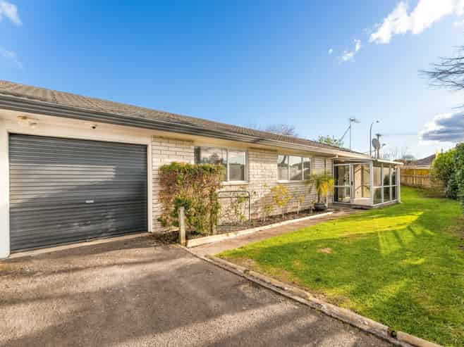 62A Pemberton Crescent, Greerton