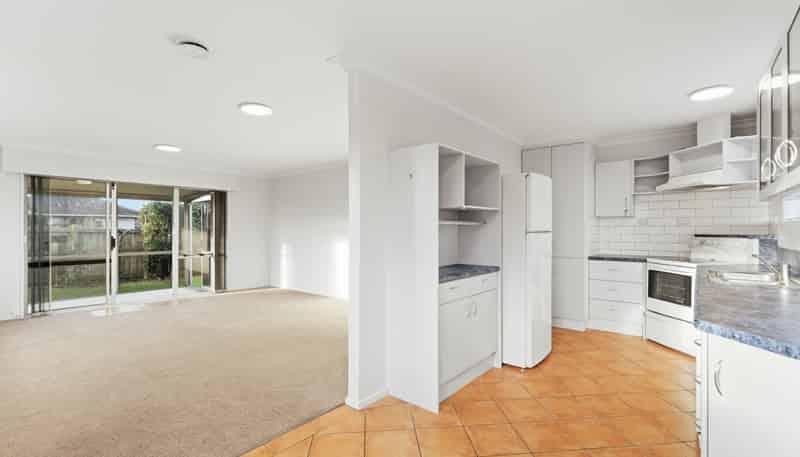62A Pemberton Crescent, Greerton