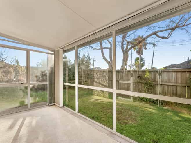 62A Pemberton Crescent, Greerton