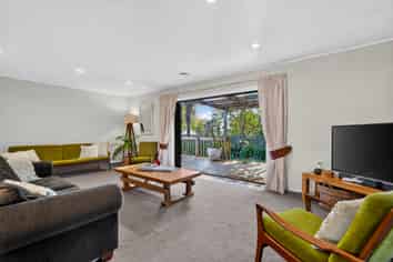 101B Beach Road, Pahurehure