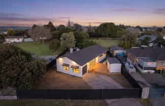 7 Damian Way, Weymouth