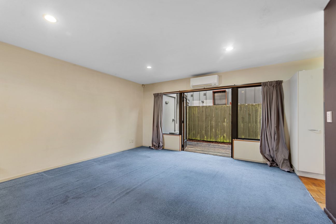 Buy The Location, Add The Value. - Widok 4