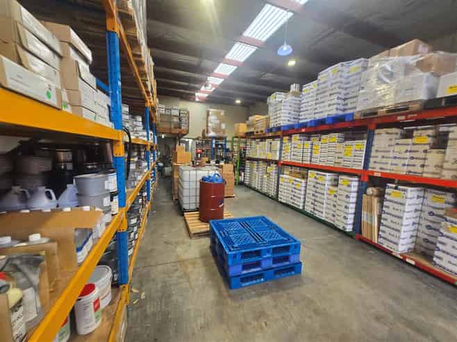 Functional 306sqm Warehouse & Office