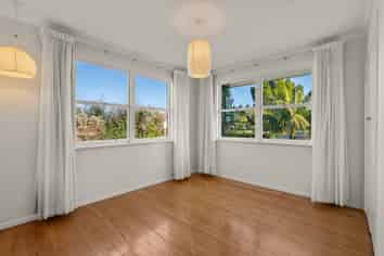 4 Beaufort Avenue, Brookfield