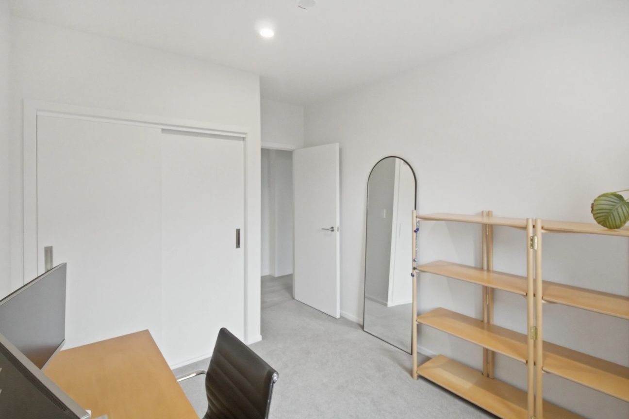 Modern ground floor apartment with outdoor living in Point England! - Fler