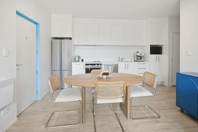 Modern ground floor apartment with outdoor living in Point England! - Bild 3