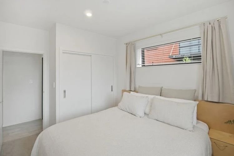 Modern ground floor apartment with outdoor living in Point England! - Bild 5