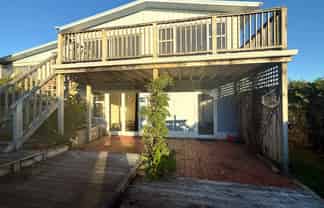 6 Ayr Place, Papakowhai
