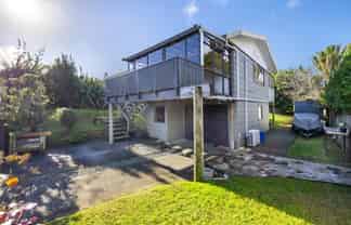 6 Karekare Avenue, Raglan