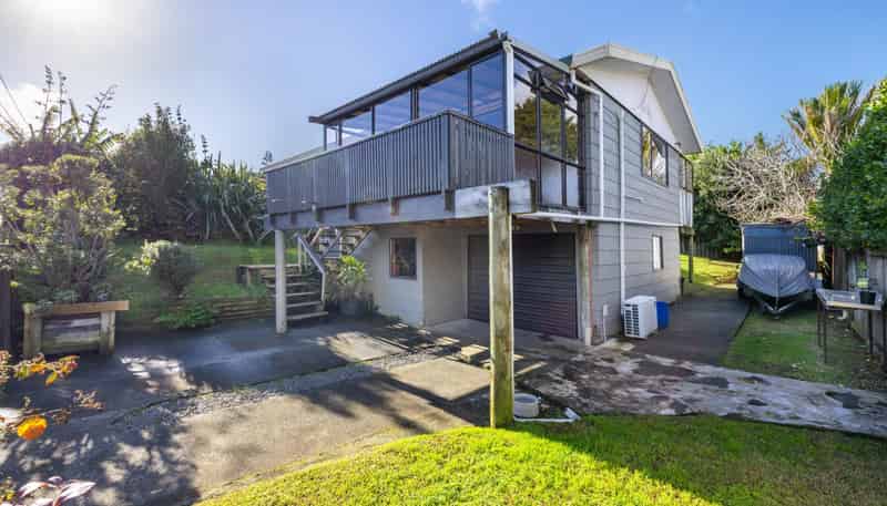 6 Karekare Avenue, Raglan