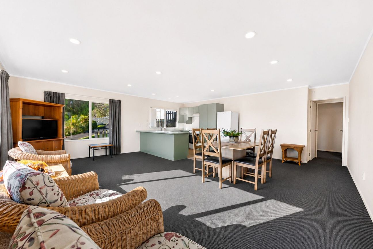 Sunshine, Views & Village Convenience – pohled 3