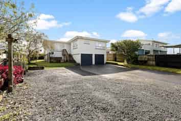 324 Waiuku Road, Puni