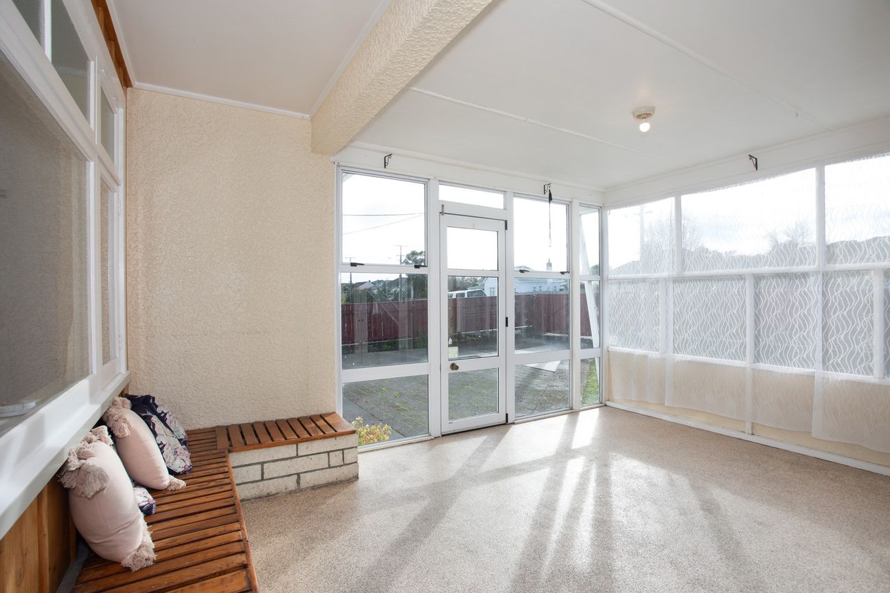Solid family living with space to grow - Więcej