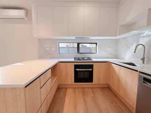 6D Clinton Avenue, Te Atatu Peninsula