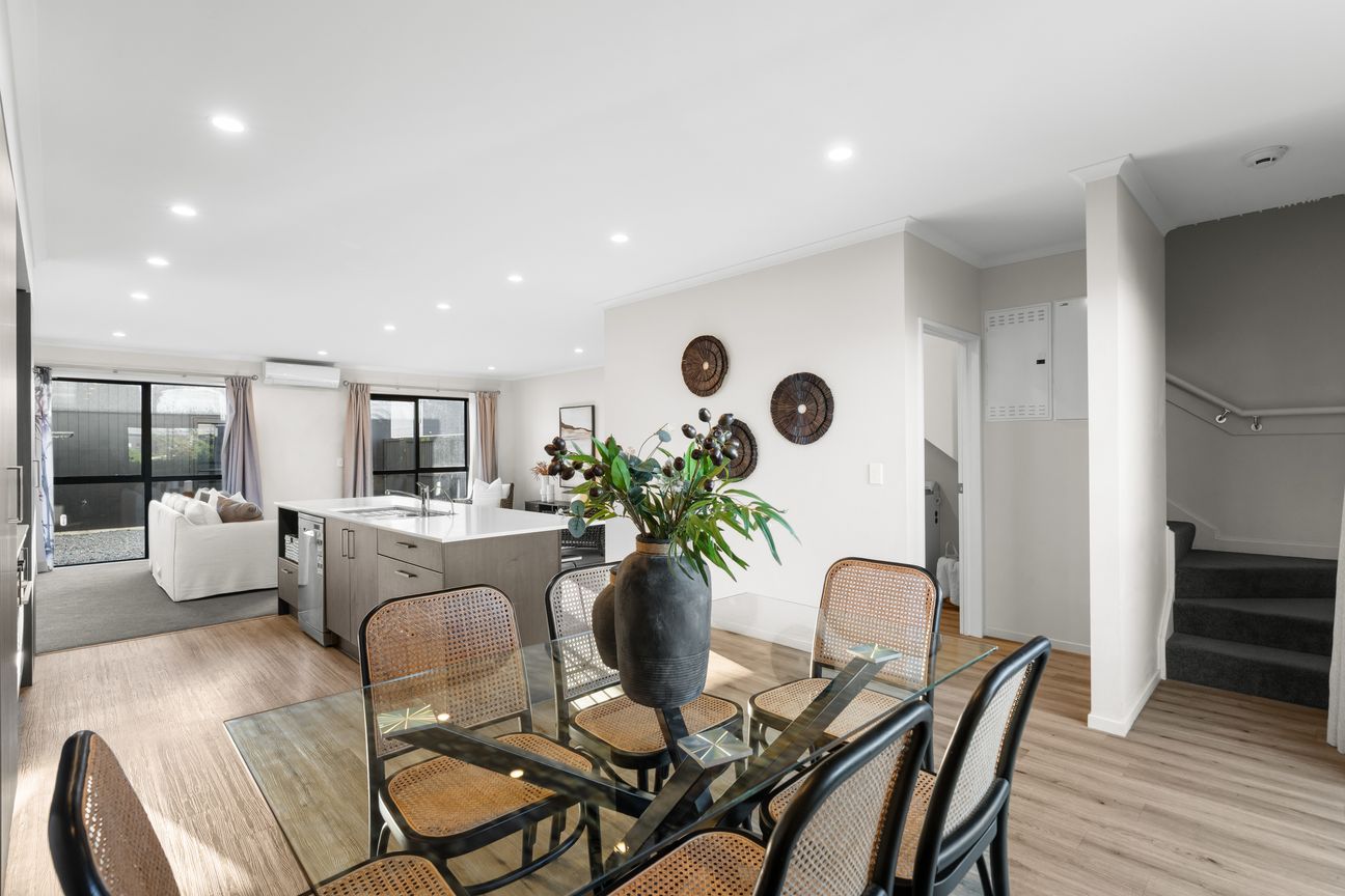 Affordable & Adorable - Vista 6
