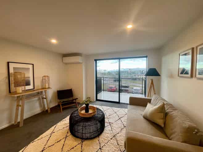 10/333 Lincoln Road, Addington
