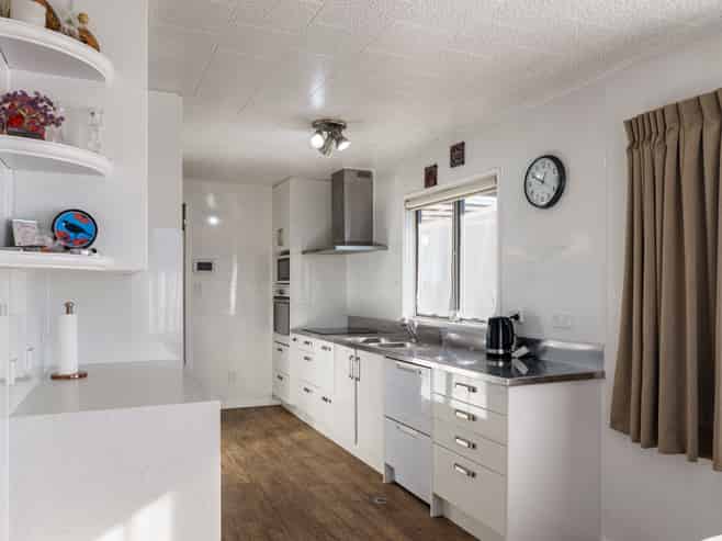 38 Arthur Hobson Avenue, Pirimai