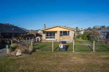 16 Burraness Street, PALMERSTON