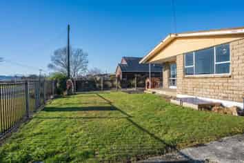 16 Burraness Street, PALMERSTON