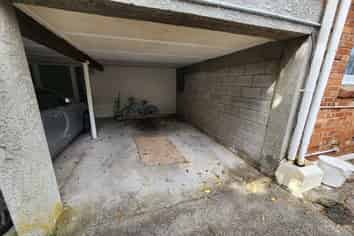 Auckland - Address withheld
