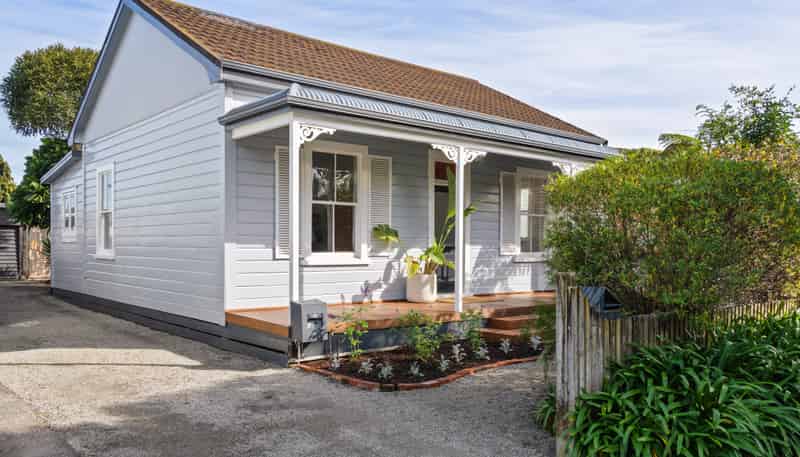 14 Root Street, Gisborne