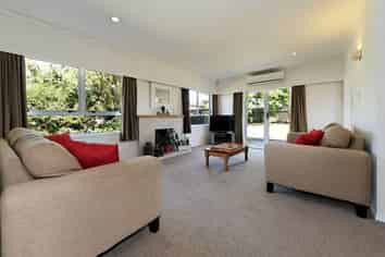 17 Lipscombe Avenue, Papatoetoe