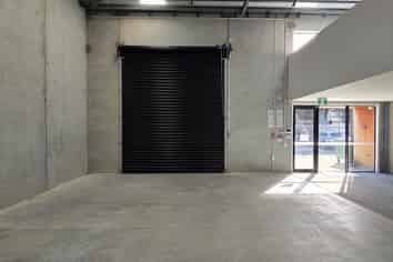 High-Quality Unit in Prime Gracefield Location