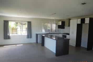 6 Castleton Way, Flagstaff