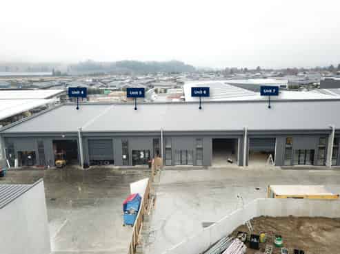Modern industrial units - multiple options