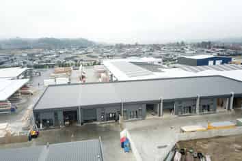 Modern industrial units - multiple options