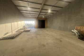 Modern industrial units - multiple options