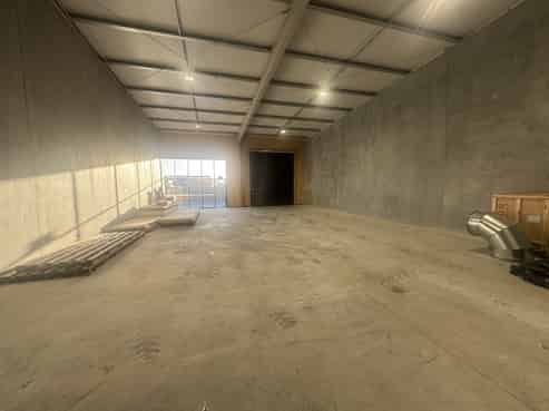 Modern industrial units - multiple options
