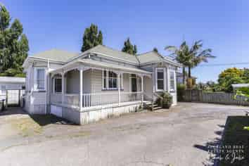 1A/1122 New North road, Mount Albert