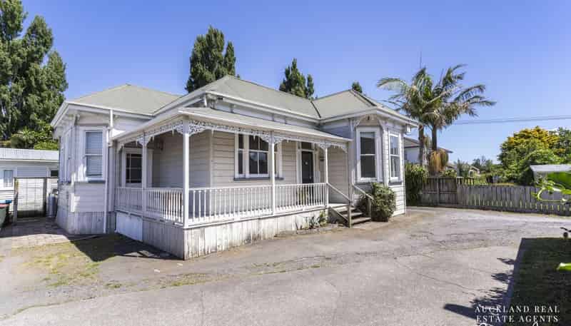 1A/1122 New North road, Mount Albert