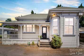 1A/1122 New North road, Mount Albert