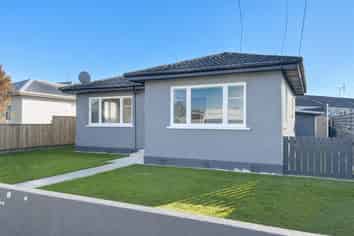 8 Wellington Street, Hawera
