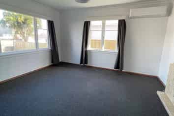 8 Wellington Street, Hawera