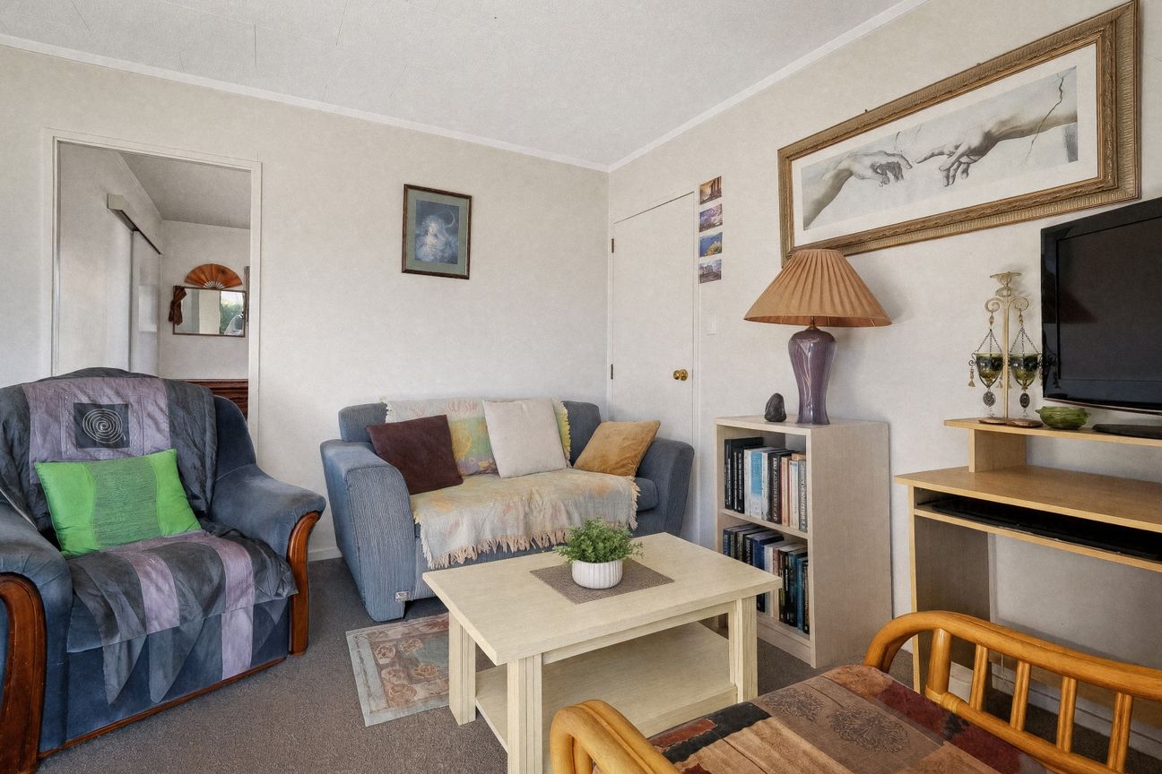 Perfectly Positioned  2 Bedroom Unit - Widok 6