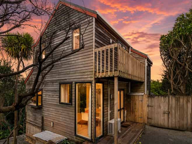 2 Kauri Road, Birkenhead