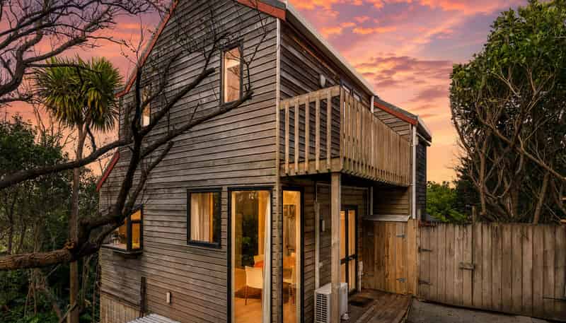 2 Kauri Road, Birkenhead