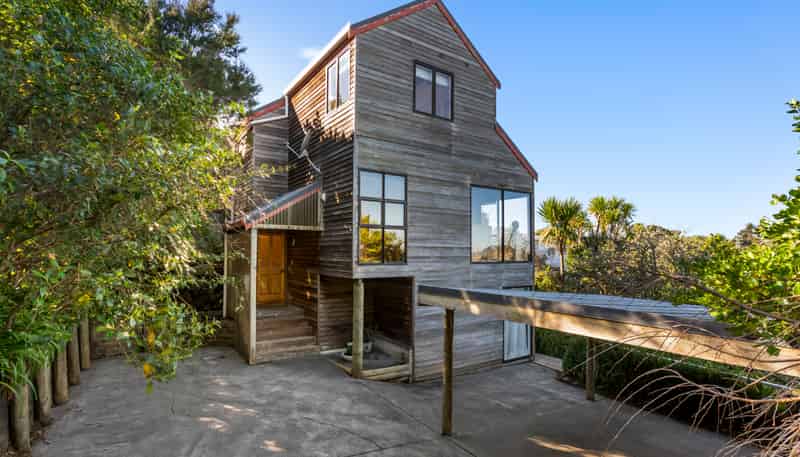 2 Kauri Road, Birkenhead