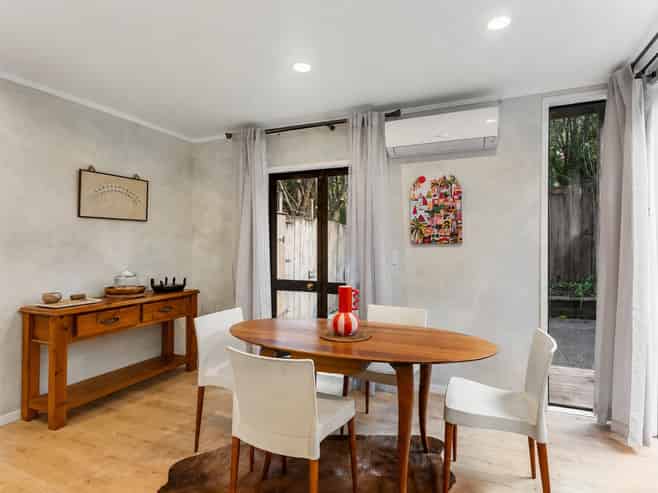 2 Kauri Road, Birkenhead
