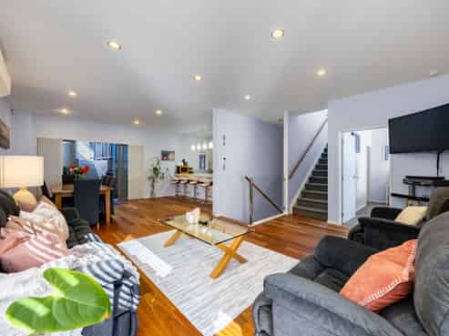 88 Kaipatiki Road, Glenfield