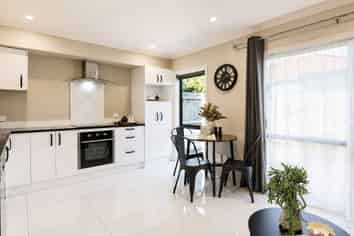 4/188 Massey Street, Frankton