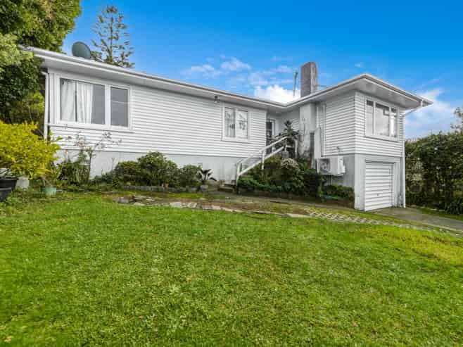 12 Bruce Road, Glenfield