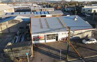 Functional Addington Warehouse with Office
