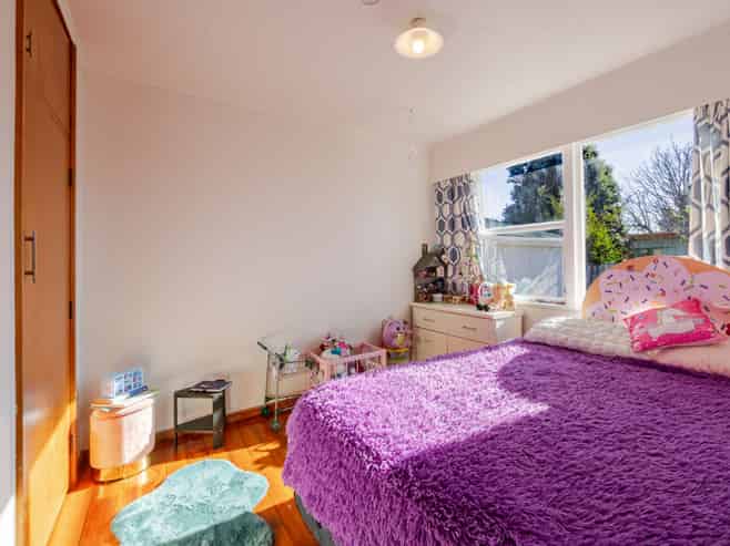 18 Howard Road, Taradale